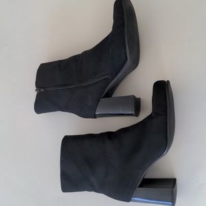 Chilis Turvy Black Boots Size 7.5